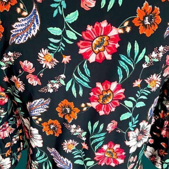 LAUNDRY NWT BLUE FLORAL SHIFT DRESS FLUTTER 3/4” SLEEVES SIZE 6 - Picture 8 of 8